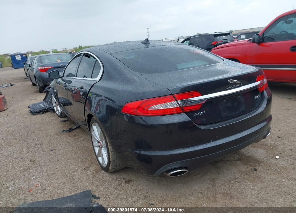 2015 JAGUAR XF 3.0 PORTFOLIO/3.0 SPORT VIN: SAJWA0F71F8U60095
