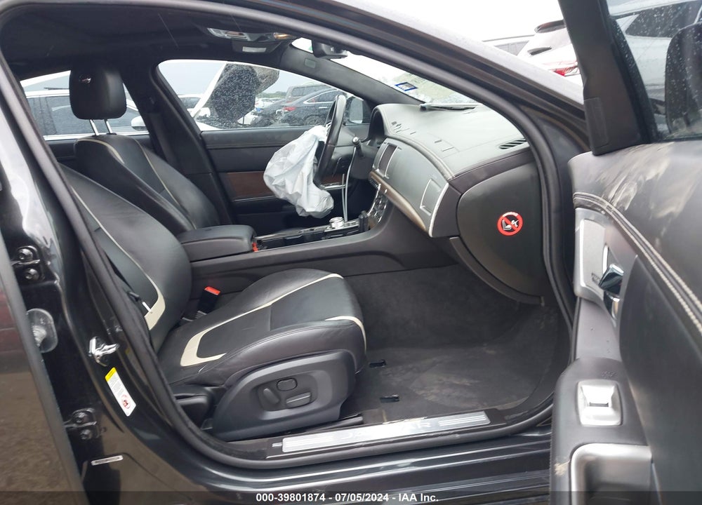 2015 JAGUAR XF 3.0 PORTFOLIO/3.0 SPORT VIN: SAJWA0F71F8U60095