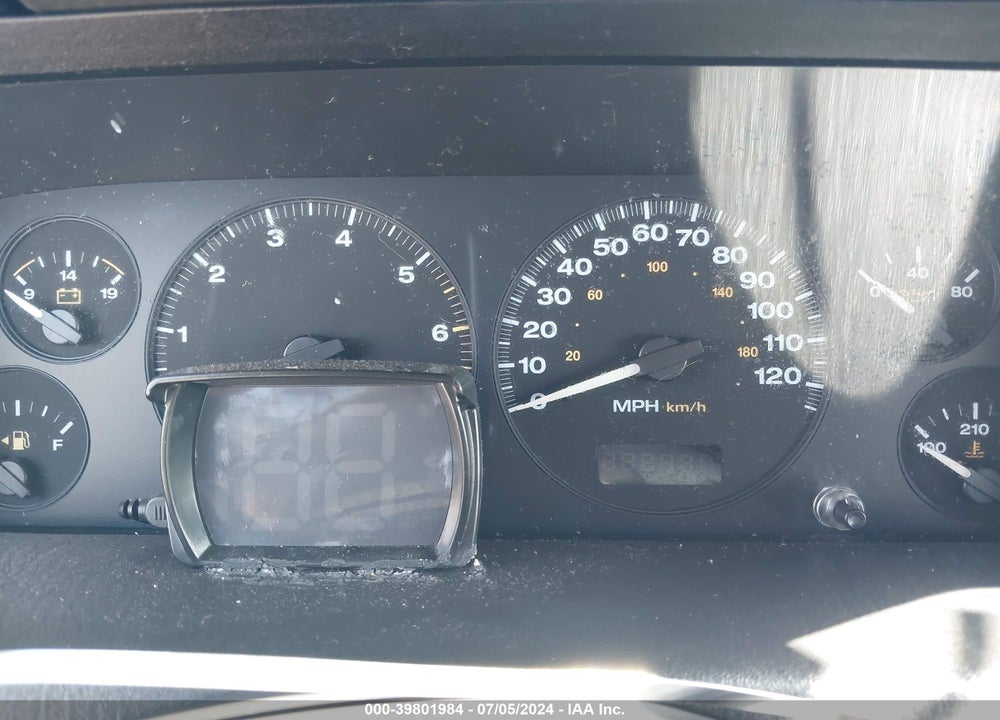 1999 JEEP GRAND CHEROKEE VIN: 1J4G258S1XC785241
