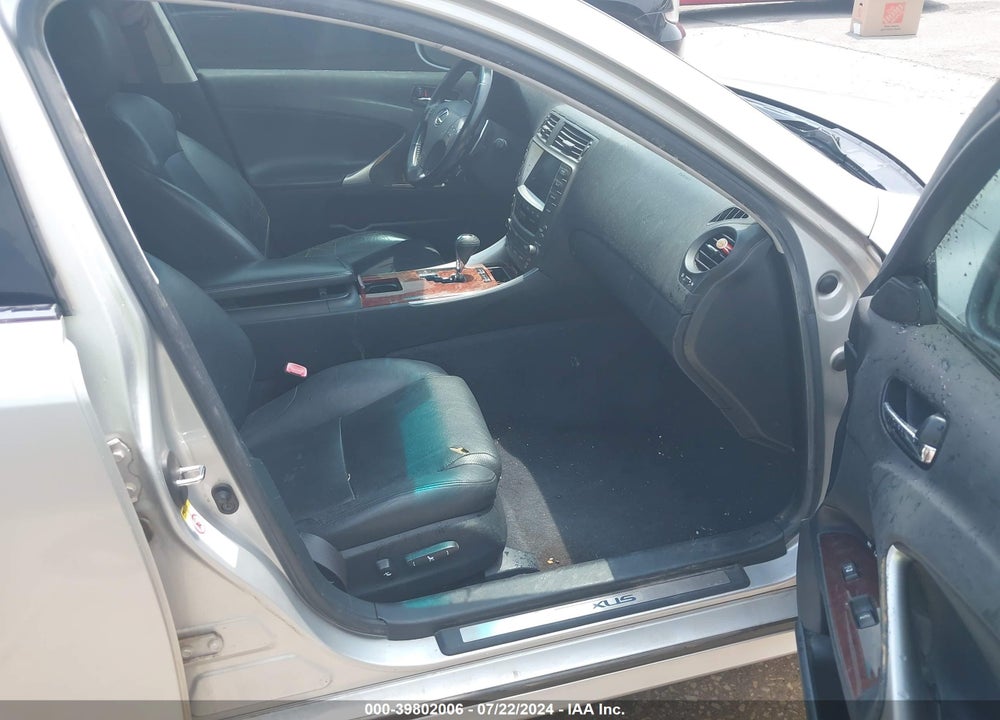 2007 LEXUS IS 250 VIN: JTHCK262872011935