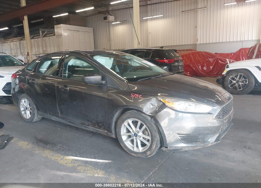 2018 FORD FOCUS SE VIN: 1FADP3F21JL327357