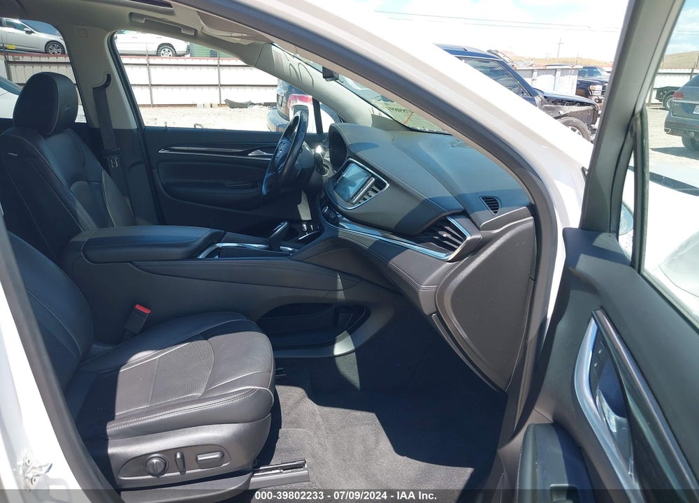 2019 BUICK ENCLAVE FWD AVENIR VIN: 5GAERDKWXKJ211337