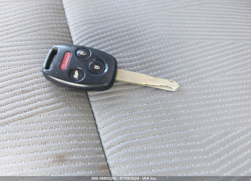 2013 HONDA PILOT EX VIN: 5FNYF4H46DB029073