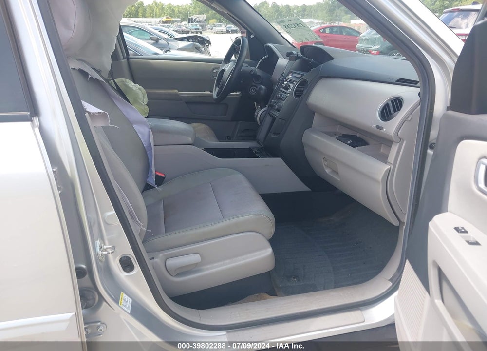 2013 HONDA PILOT EX VIN: 5FNYF4H46DB029073