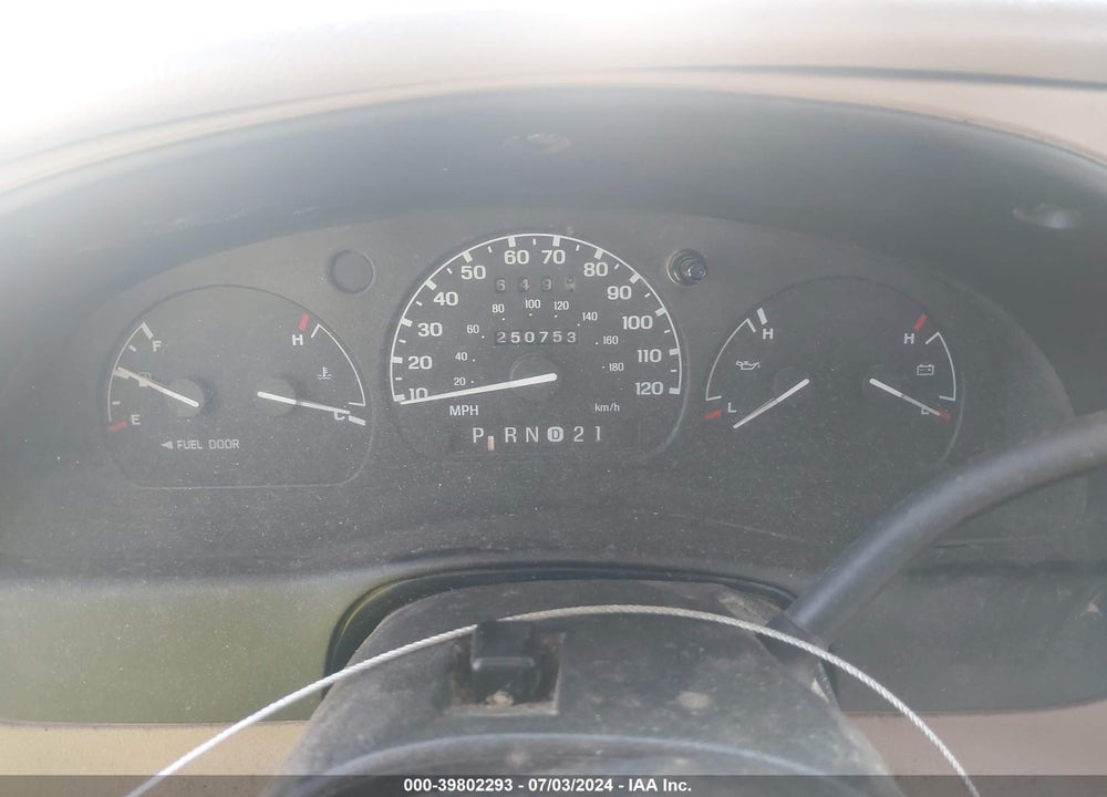2000 FORD RANGER XL/XLT VIN: 1FTYR14V1YPB73579