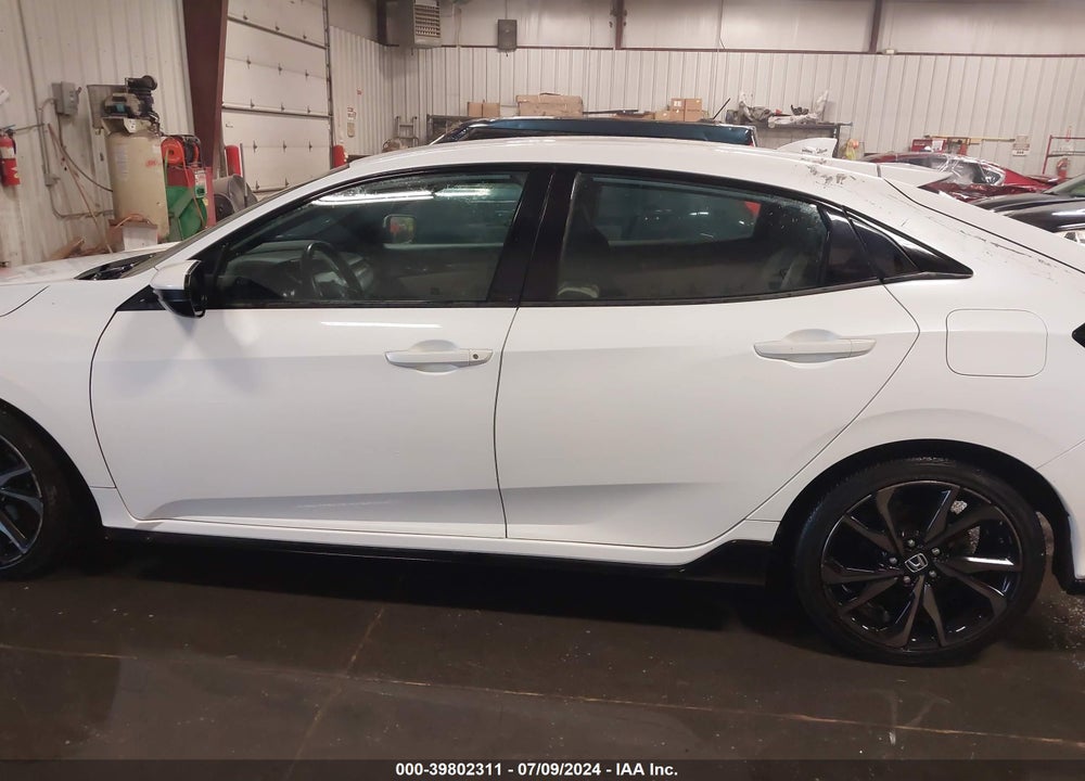 2017 HONDA CIVIC SPORT VIN: SHHFK7H4XHU213828