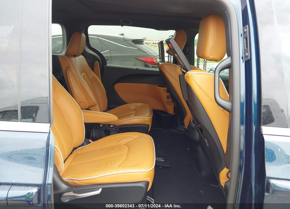2023 CHRYSLER PACIFICA PINNACLE AWD VIN: 2C4RC3PG4PR548263