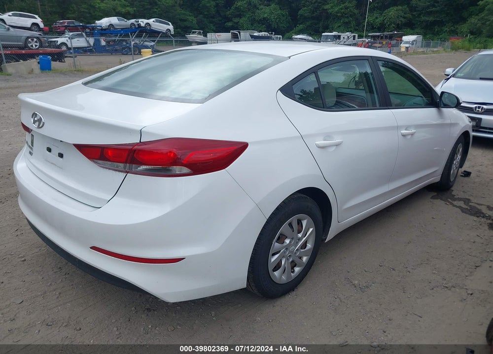 2018 HYUNDAI ELANTRA VIN: 5NPD74LF0JH281113