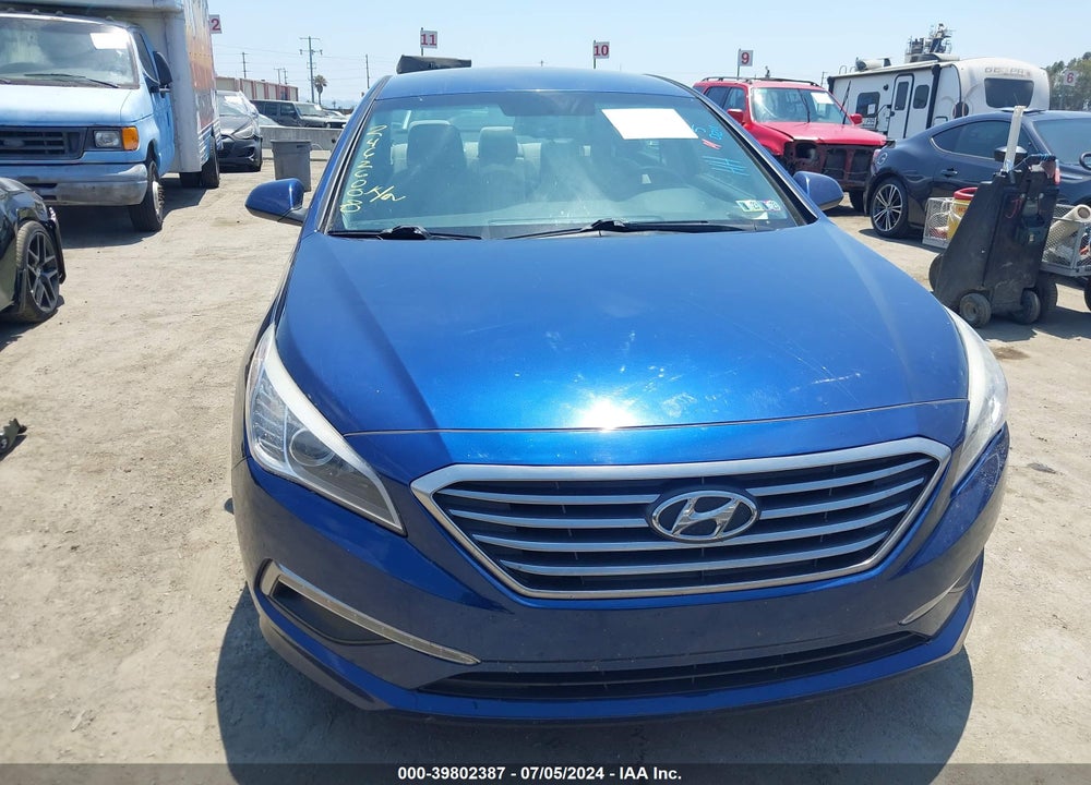 2015 HYUNDAI SONATA SE VIN: 5NPE24AF8FH225742