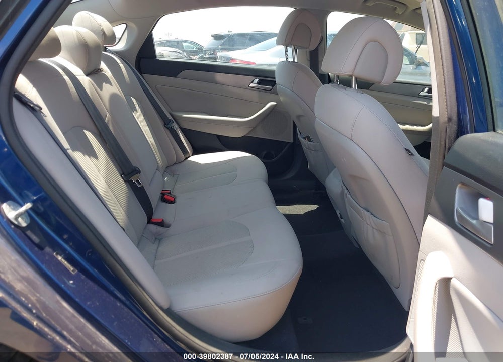 2015 HYUNDAI SONATA SE VIN: 5NPE24AF8FH225742