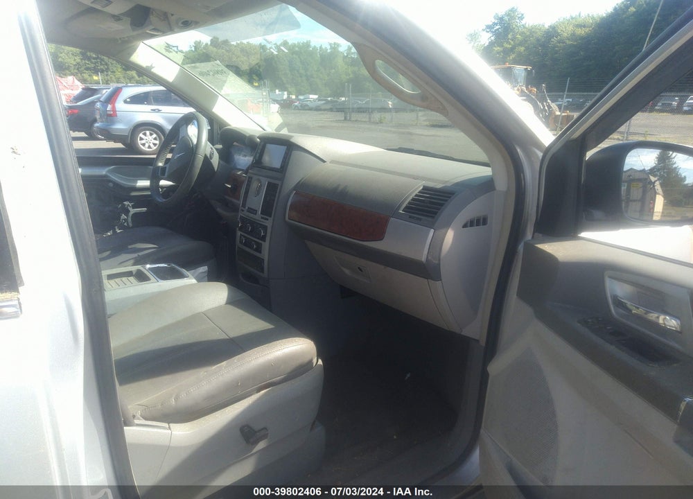 2009 CHRYSLER TOWN & COUNTRY TOURING VIN: 2A8HR54149R521954