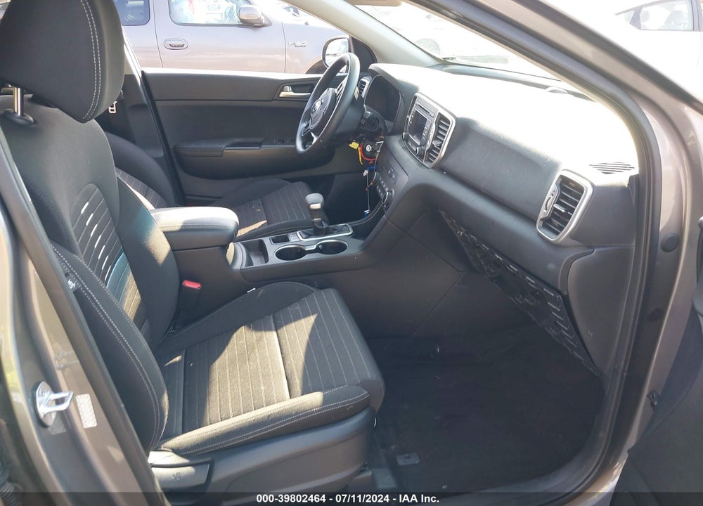 2017 KIA SPORTAGE VIN: KNDPMCAC2H7288801