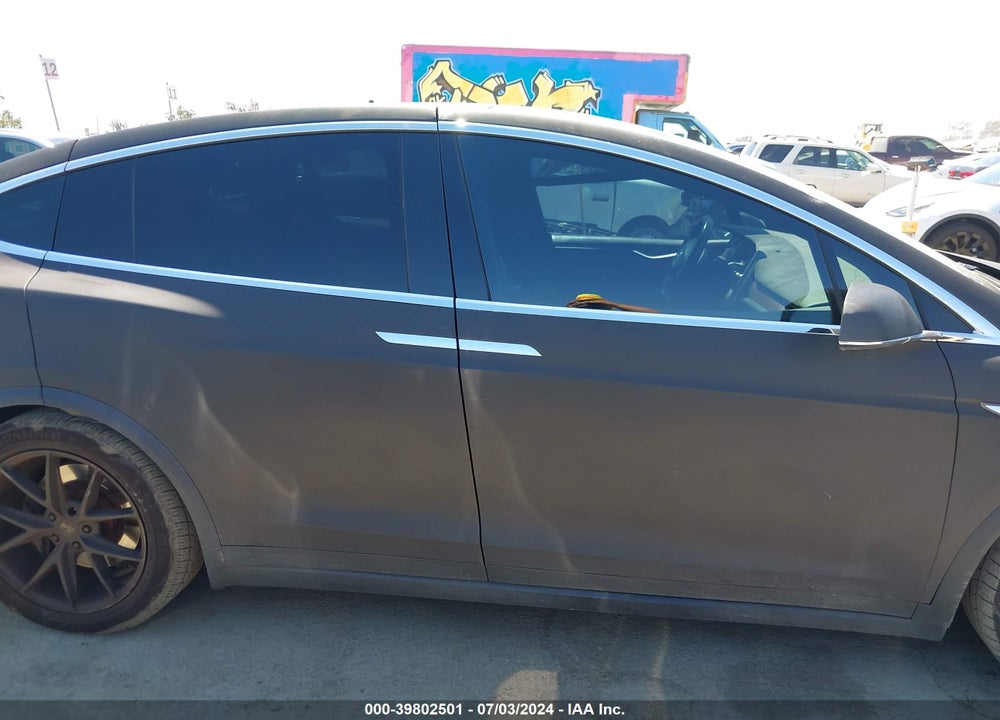 2016 TESLA MODEL X 60D/70D/75D/90D/P100D VIN: 5YJXCBE20GF006727