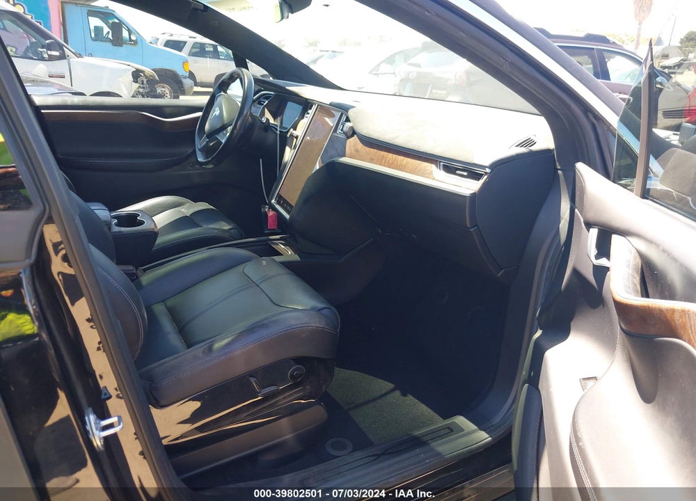 2016 TESLA MODEL X 60D/70D/75D/90D/P100D VIN: 5YJXCBE20GF006727