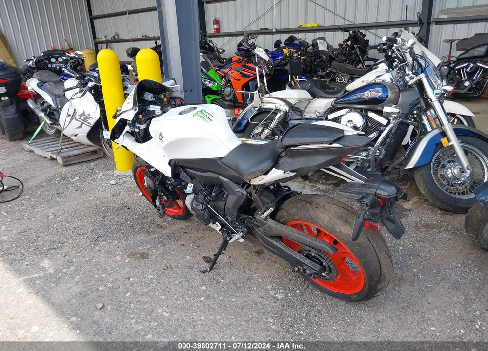 2023 YAMAHA YZFR7 VIN: JYARM38E7PA008822