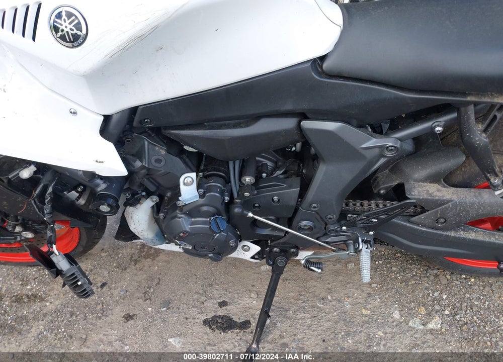 2023 YAMAHA YZFR7 VIN: JYARM38E7PA008822