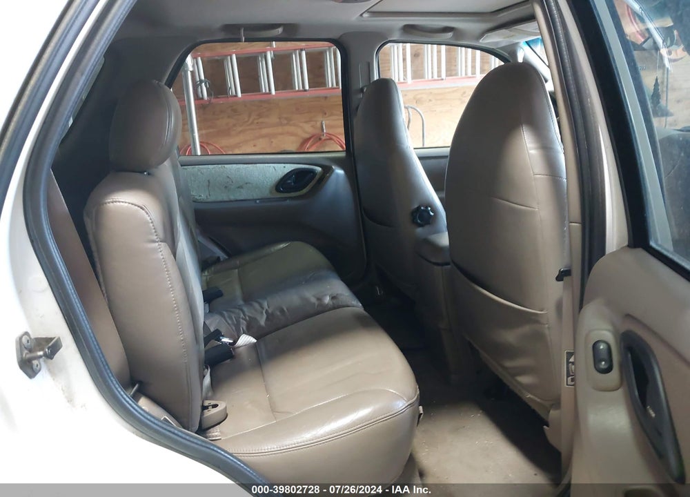 2001 FORD ESCAPE XLT VIN: 1FMYU03131KF10159