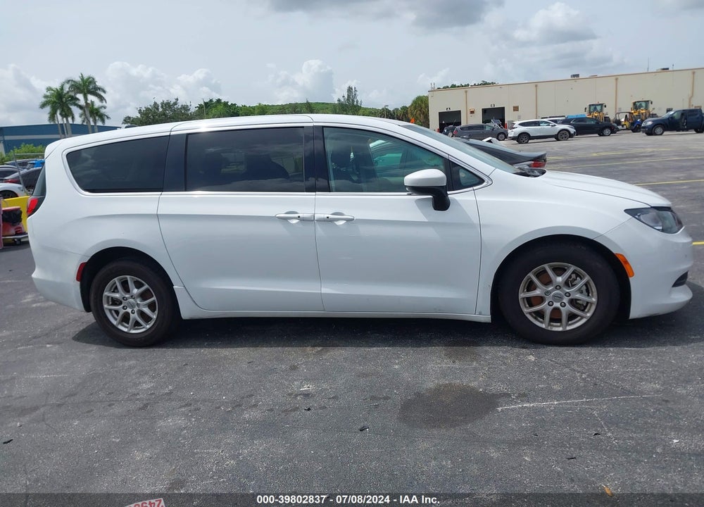 2022 CHRYSLER VOYAGER LX VIN: 2C4RC1CG5NR152947