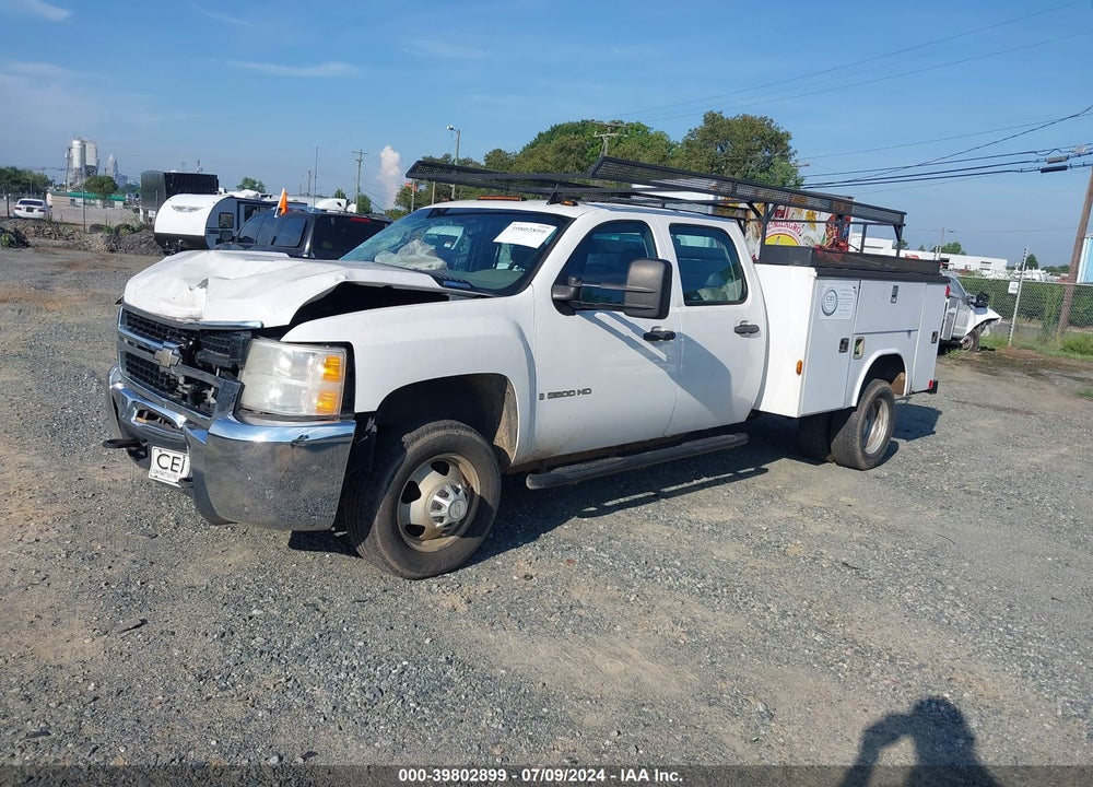 2008 CHEVROLET SILVERADO 3500HD WORK TRUCK VIN: 1GBJC33628F183847