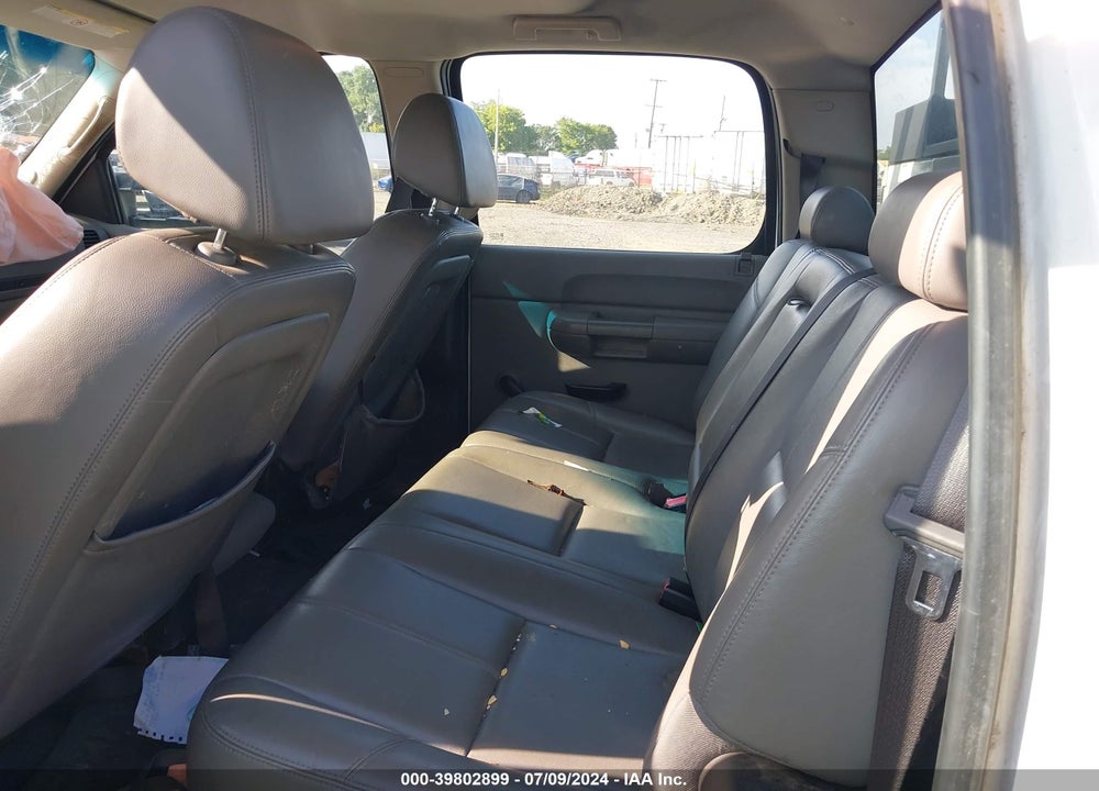 2008 CHEVROLET SILVERADO 3500HD WORK TRUCK VIN: 1GBJC33628F183847
