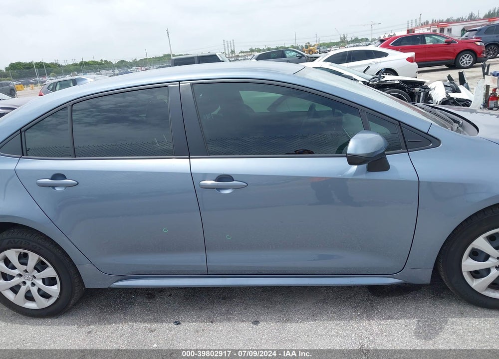 2022 TOYOTA COROLLA LE VIN: JTDEPMAE0N3023075