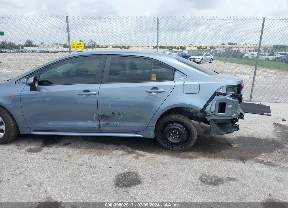 2022 TOYOTA COROLLA LE VIN: JTDEPMAE0N3023075