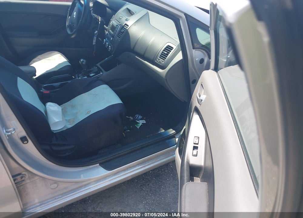 2017 KIA FORTE LX VIN: 3KPFK4A72HE124863