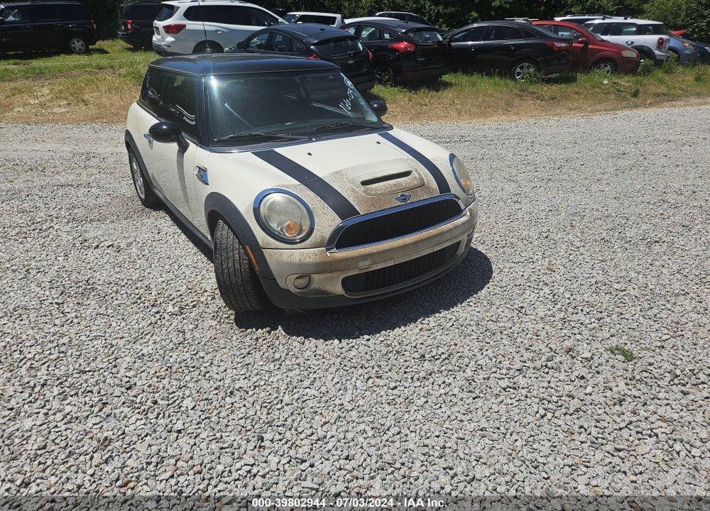 2009 MINI COOPER VIN: WMWMF73539TW85247