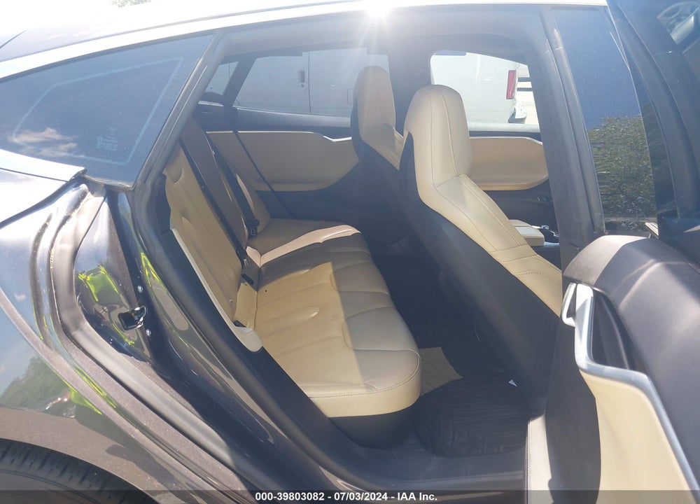 2015 TESLA MODEL S 70D/85D/P85D VIN: 5YJSA1E21FF109535