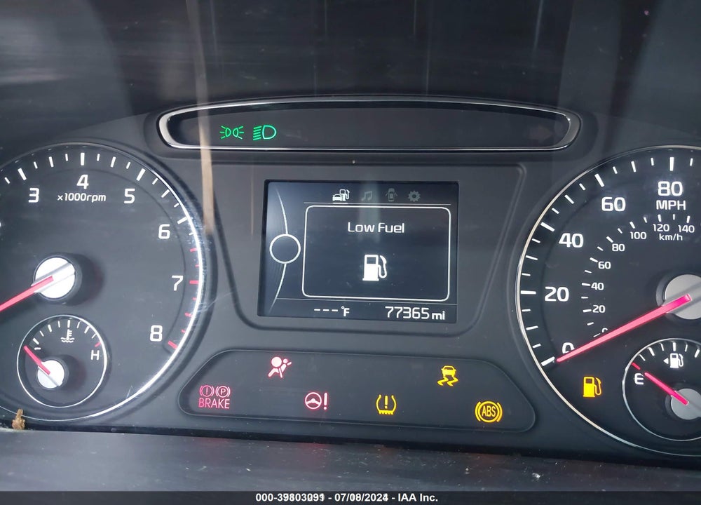 2016 KIA SORENTO 3.3L LX VIN: 5XYPG4A55GG182102