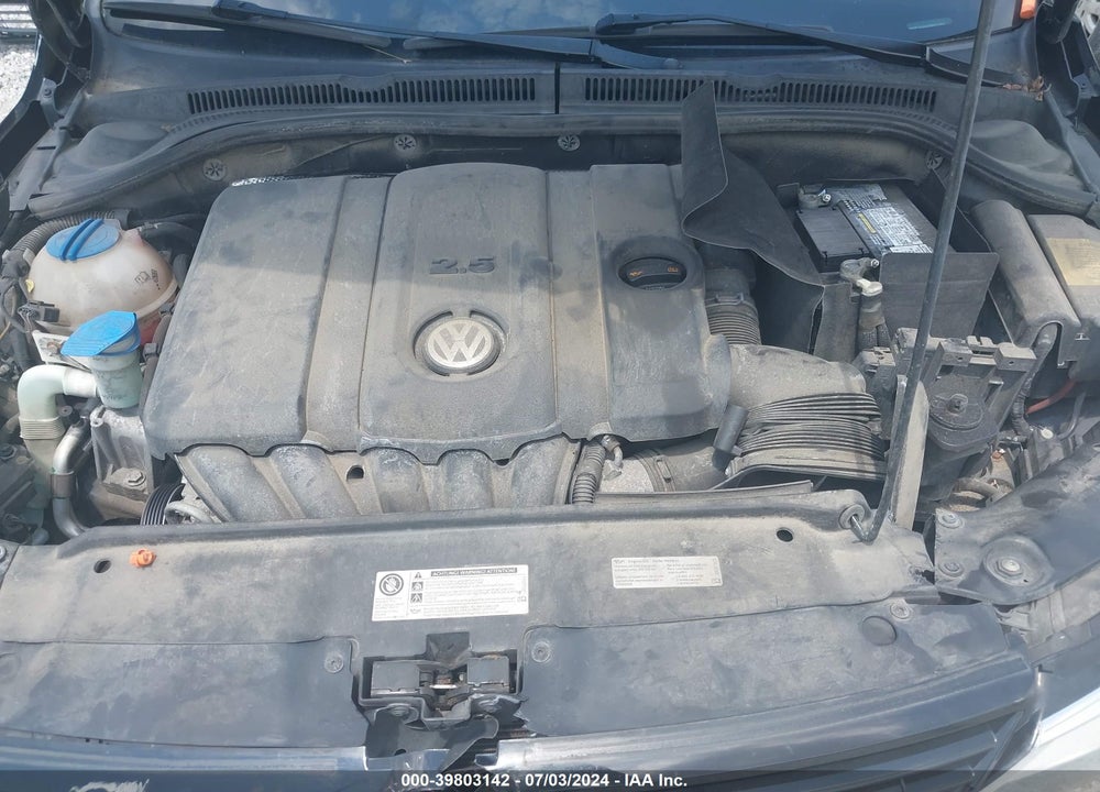 2012 VOLKSWAGEN JETTA 2.5L SE VIN: 3VWDP7AJ0CM401284