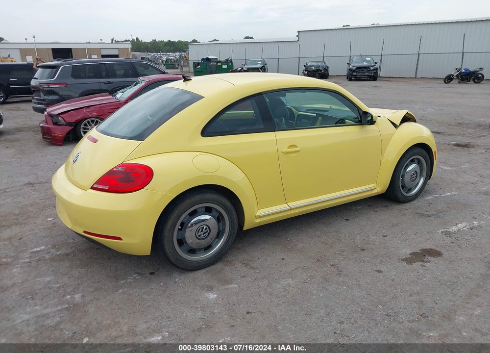 2012 VOLKSWAGEN BEETLE 2.5L VIN: 3VWJX7AT2CM635544