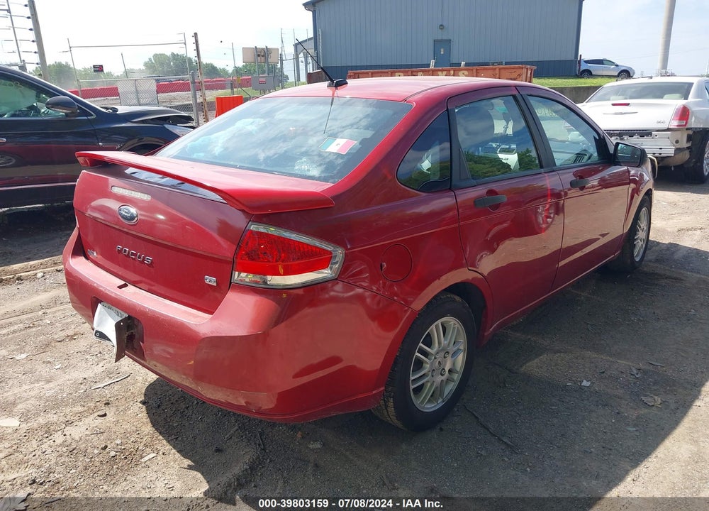 2011 FORD FOCUS SE VIN: 1FAHP3FN2BW120682