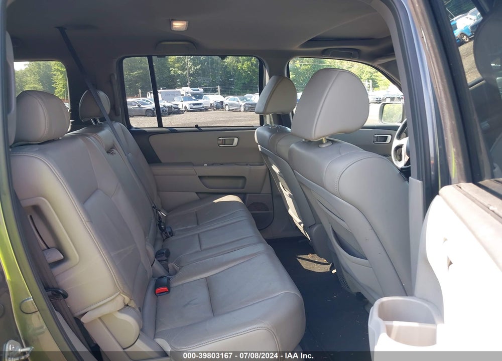 2010 HONDA PILOT VIN: 5FNYF4H83AB025996