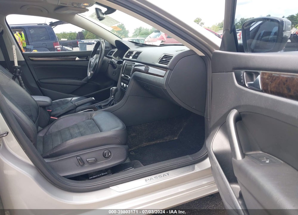 2014 VOLKSWAGEN PASSAT 2.0L TDI SEL PREMIUM VIN: 1VWCN7A32EC076838
