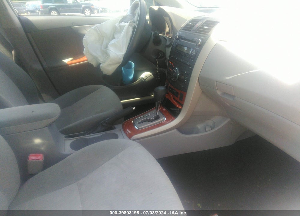 2010 TOYOTA COROLLA XLE VIN: 1NXBU4EE4AZ198709