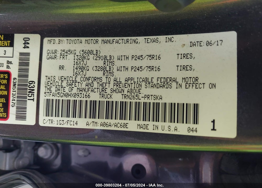 2017 TOYOTA TACOMA SR5 VIN: 5TFAX5GN0HX093166