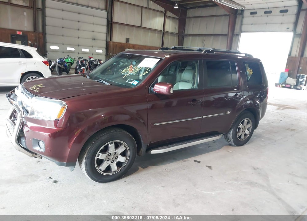 2011 HONDA PILOT TOURING VIN: 5FNYF4H96BB050949
