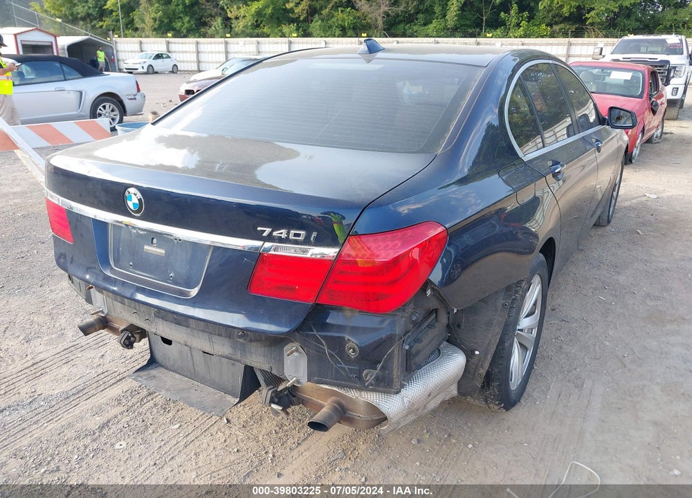 2011 BMW 740I VIN: WBAKA4C5XBC612421