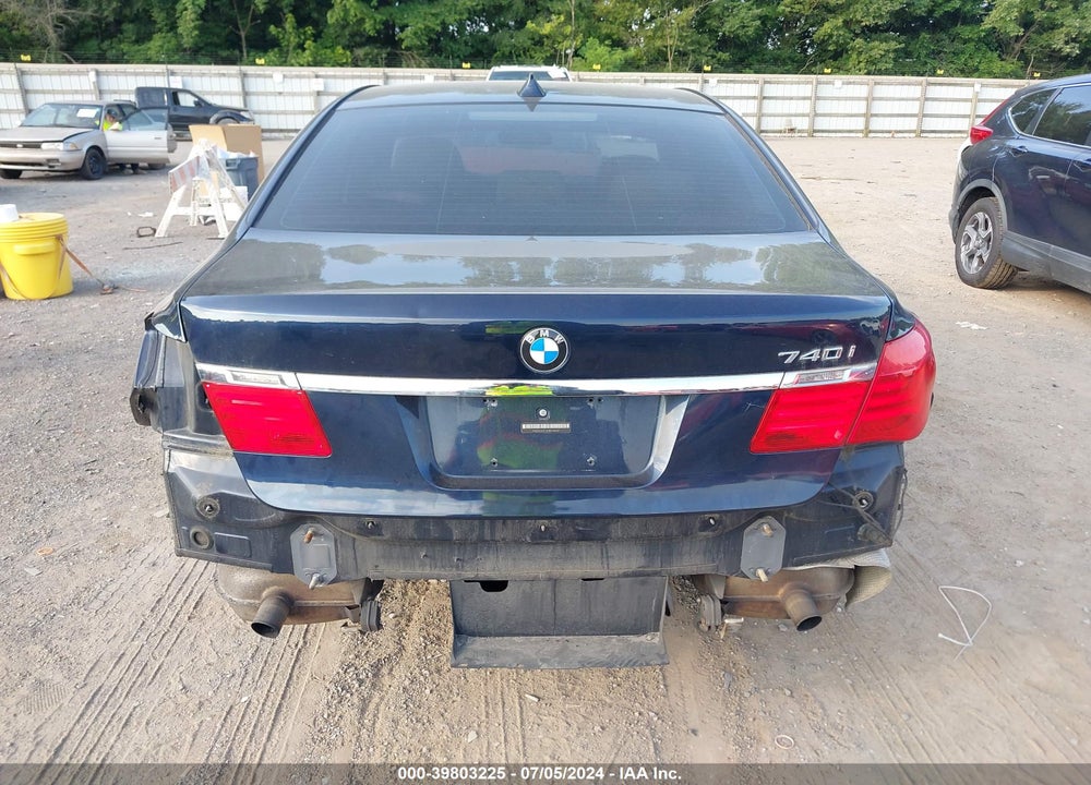 2011 BMW 740I VIN: WBAKA4C5XBC612421