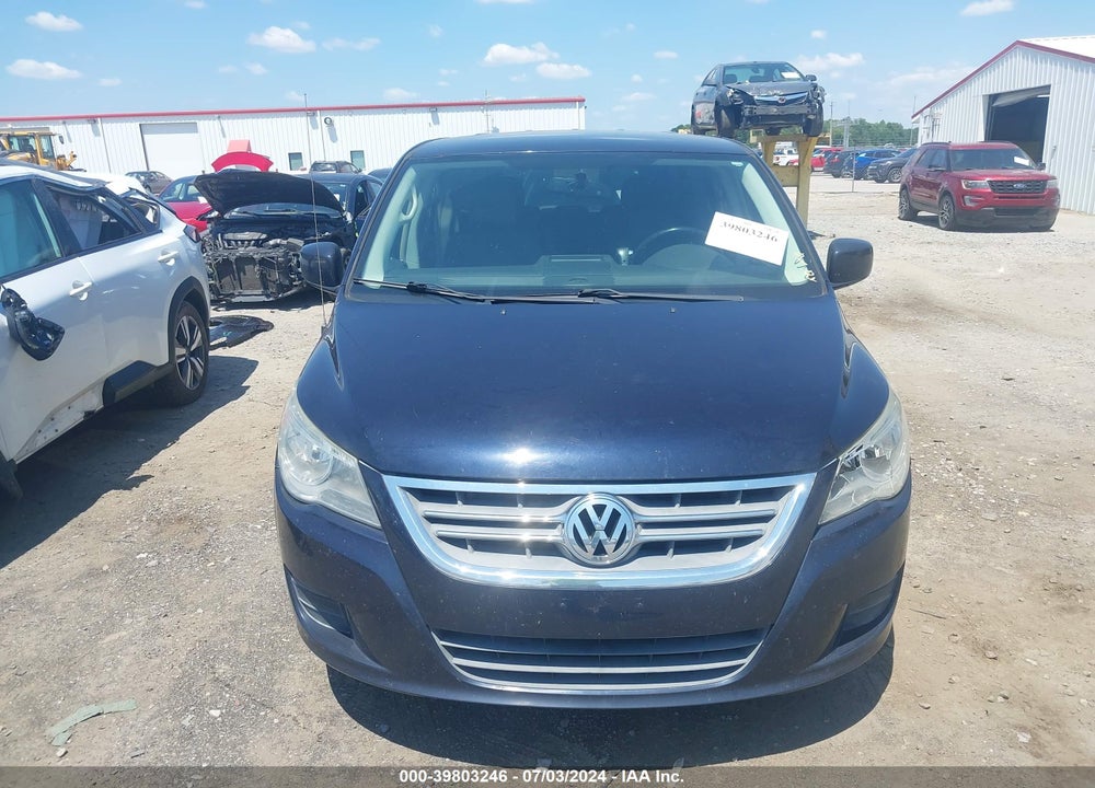 2010 VOLKSWAGEN ROUTAN SE VIN: 2V4RW3D19AR424364