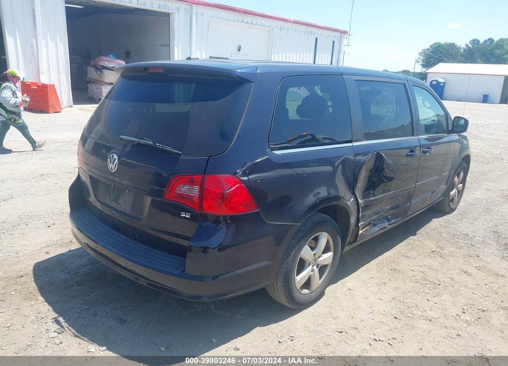 2010 VOLKSWAGEN ROUTAN SE VIN: 2V4RW3D19AR424364