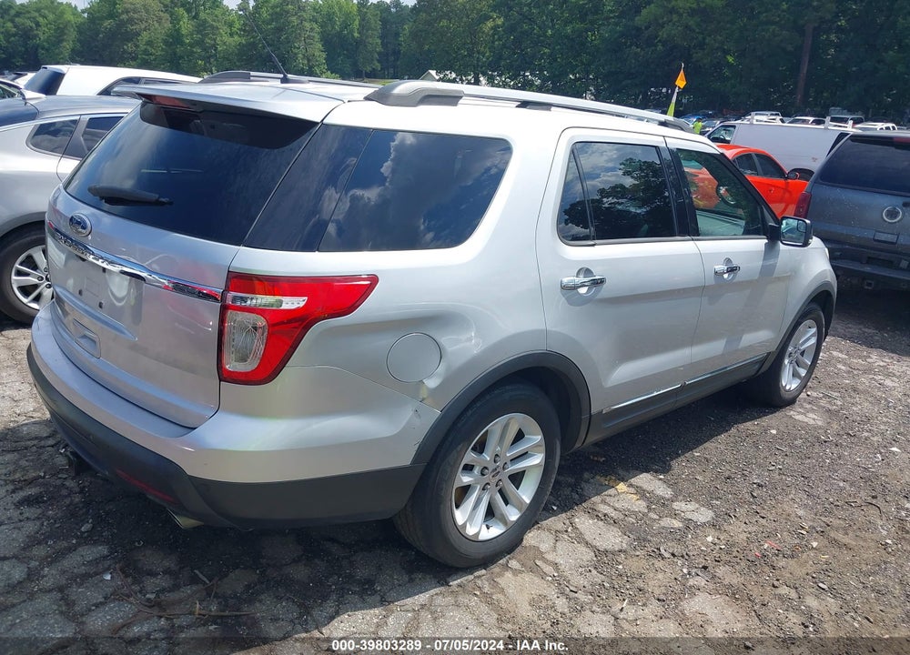 2011 FORD EXPLORER XLT VIN: 1FMHK7D80BGA84087