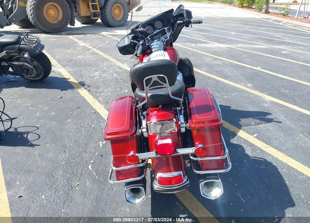 2010 HARLEY-DAVIDSON FLHTCU VIN: 1HD1FC412AB630209