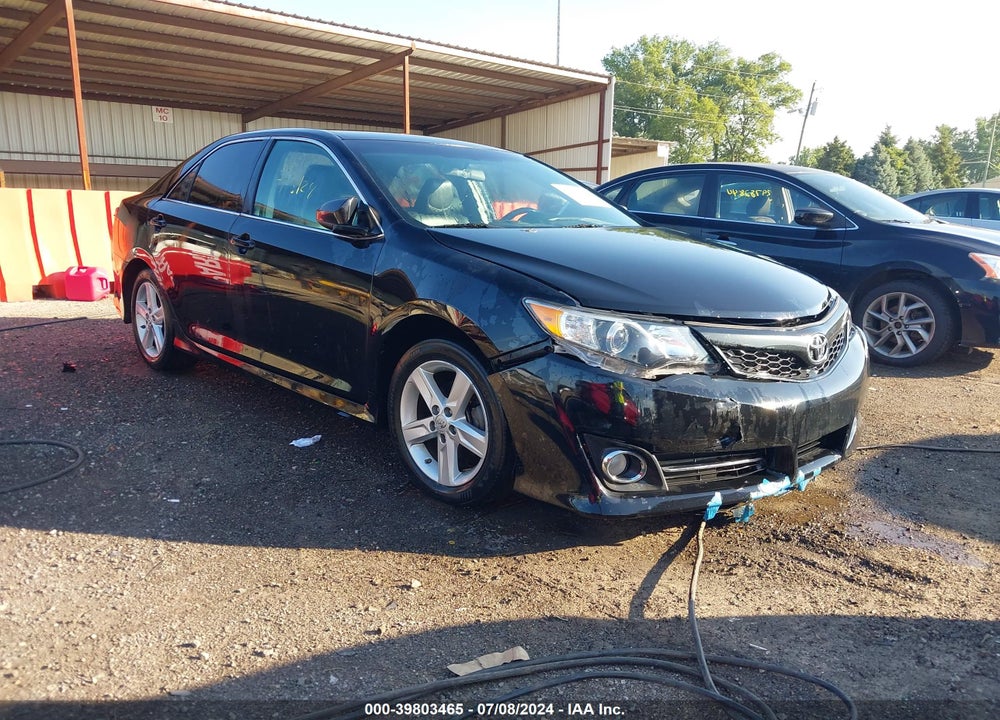 2014 TOYOTA CAMRY SE VIN: 4T1BF1FK2EU769505