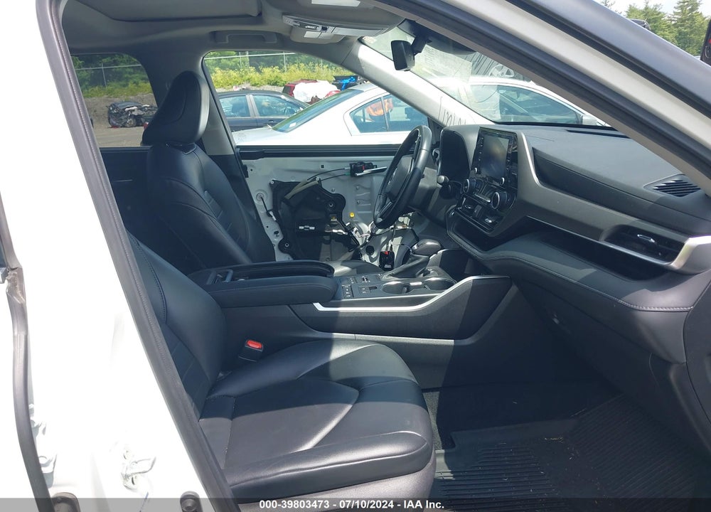 2021 TOYOTA HIGHLANDER XLE VIN: 5TDGZRBH0MS540365