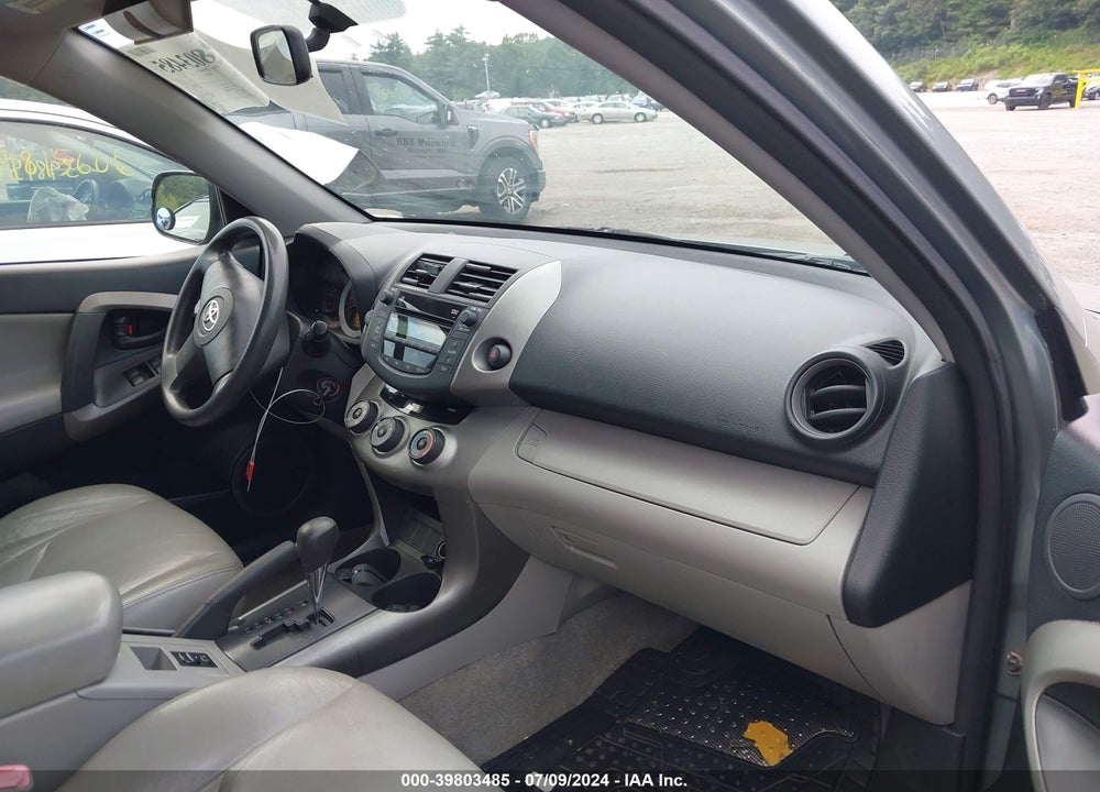 2008 TOYOTA RAV4 VIN: JTMBD33V186068919