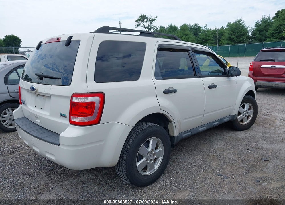 2010 FORD ESCAPE XLT VIN: 1FMCU0DG9AKB06733