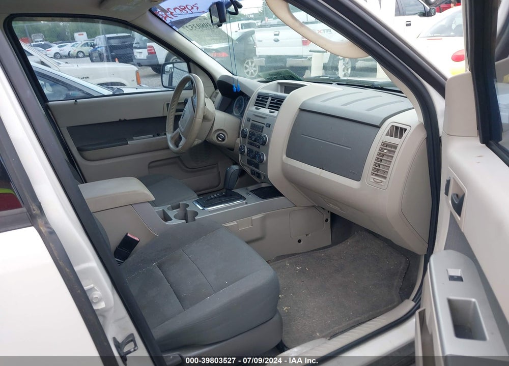 2010 FORD ESCAPE XLT VIN: 1FMCU0DG9AKB06733