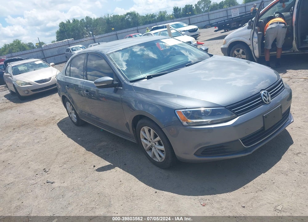 2014 VOLKSWAGEN JETTA 1.8T SE VIN: 3VWD07AJ7EM328860